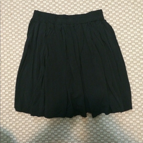 Brandy Melville skirt