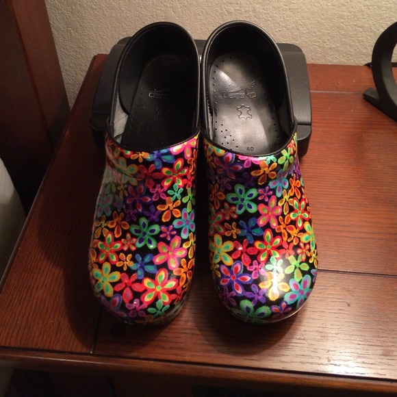 Dansko size 40