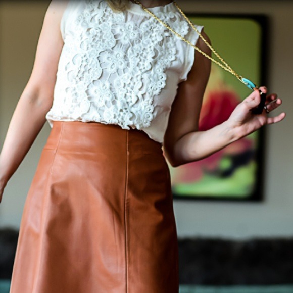 ISO Anthropologie Blanchefleur Tank - Picture 2 of 4