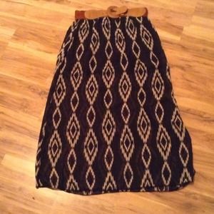 Skirt w/ belt