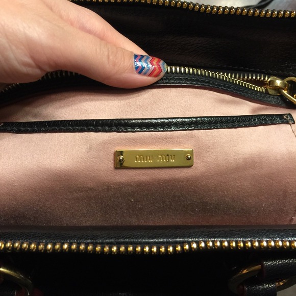 Miu miu purse authentic - Picture 4 of 4