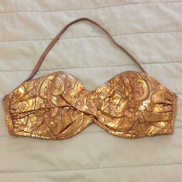 Swimsuit bandeau top