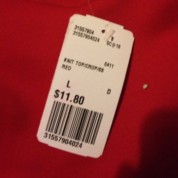 Red crop top - Picture 3 of 3