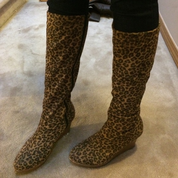 Leopard wedge boots **hold for Laura***