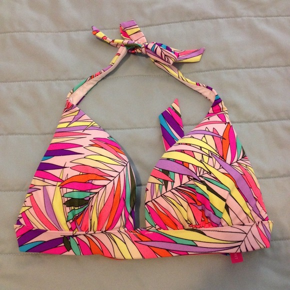 Swimsuit triangle top