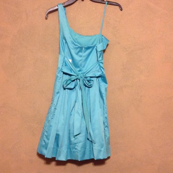Charlotte Russe Aqua Party/Prom Dress NEW - Picture 2 of 3