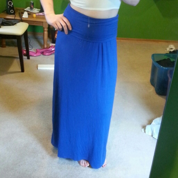 🛸[ a.n.a ] Long Blue Maxi Skirt - Picture 2 of 5