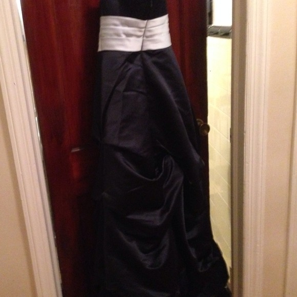 Navy blue evening gown - Picture 2 of 2