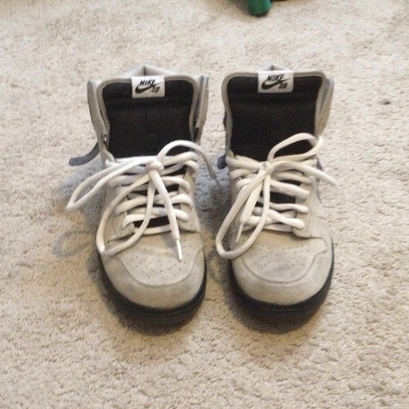 Nike sb gray