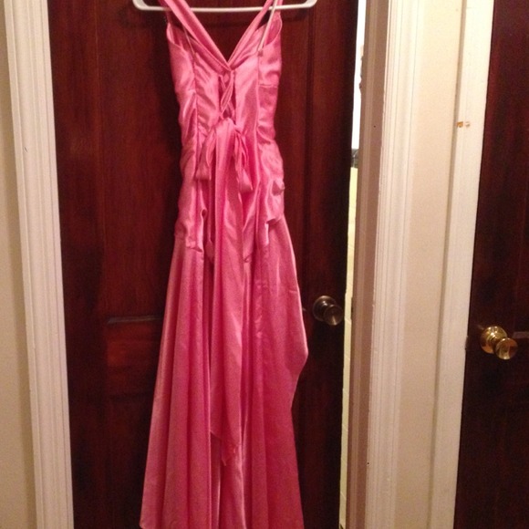 Pink gown - Picture 2 of 2