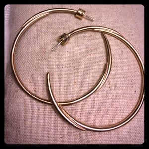 Stella & Dot large gold hoops