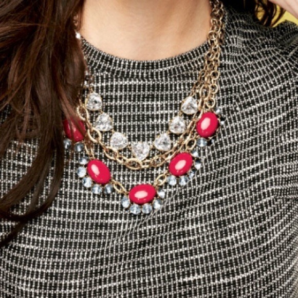 Stella & Dot gold Somervell necklace