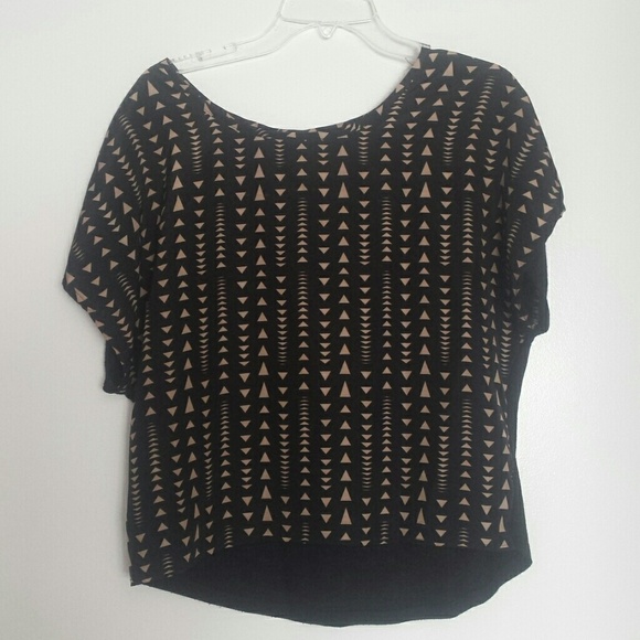 Black/gold Shirt with triangles