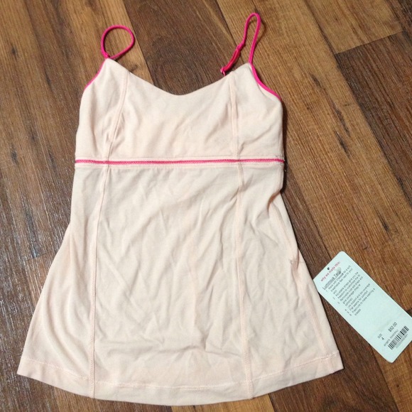 Lululemon Luminous Tank NWT