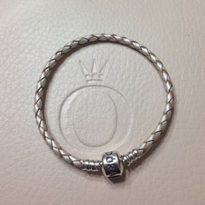 Pandora white leather bracelet size 6.8 brand new
