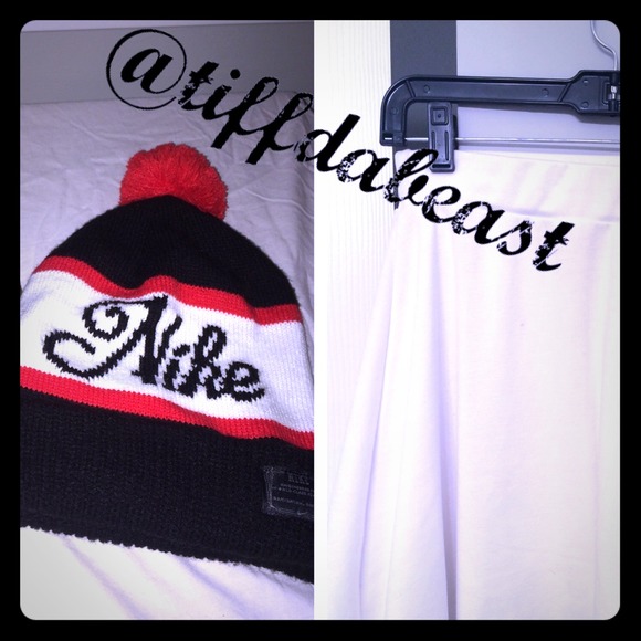 Nike beanie, skater skirt