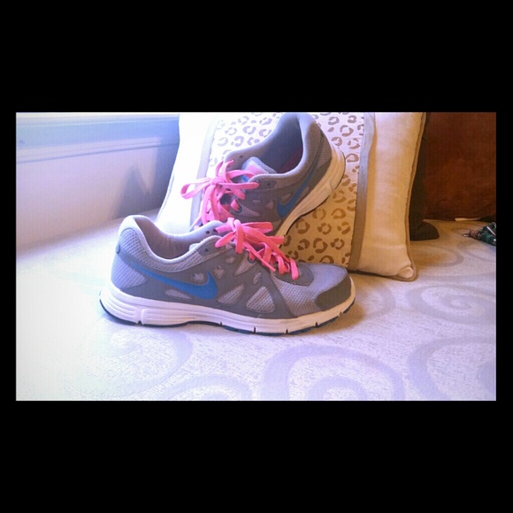 SOLD on Vinted! Nike sneakers sz 9