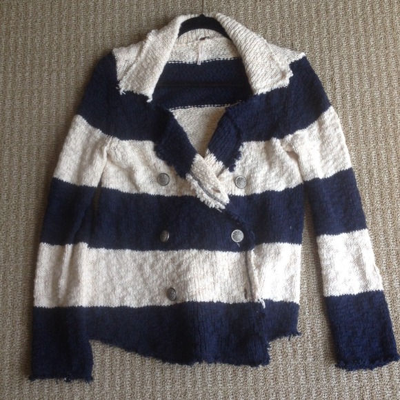 Free People Military Cardigan. XS. EUC - Picture 2 of 3