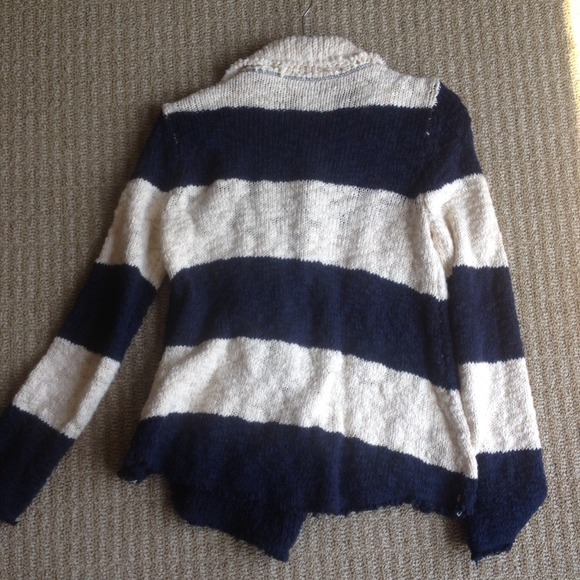 Free People Military Cardigan. XS. EUC - Picture 3 of 3