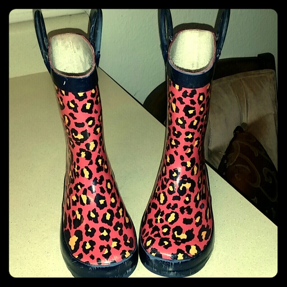Pink cheetah rain boots