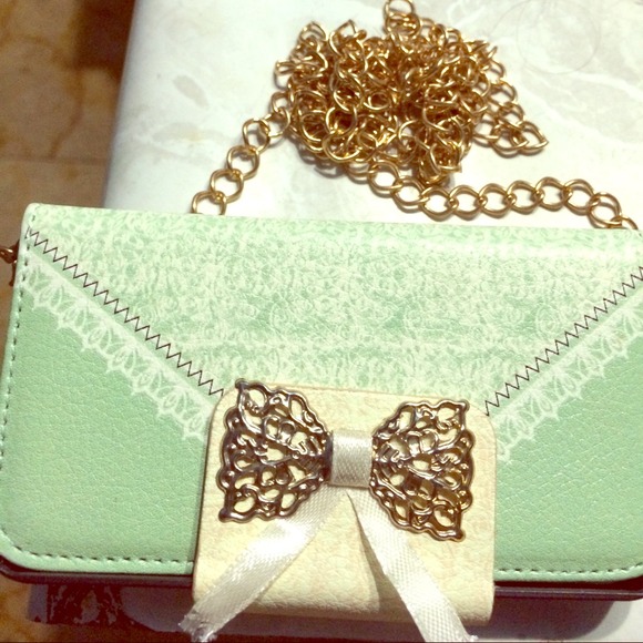 iPhone 4/4s wallet/purse/case brand new