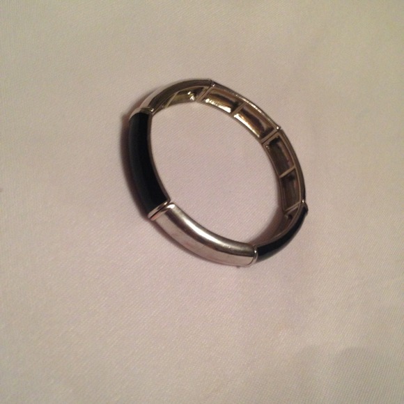 Black and silver lia Sophia stretch bracelet
