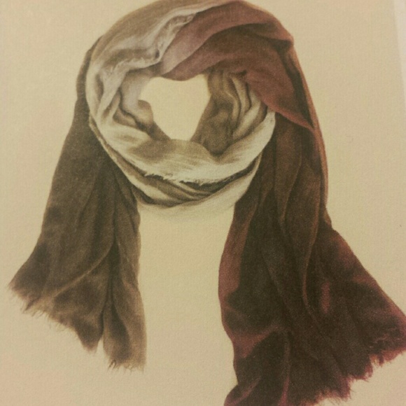 Tilo scarf
