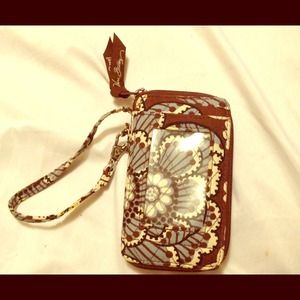 Vera Bradley Wristlet ☺️