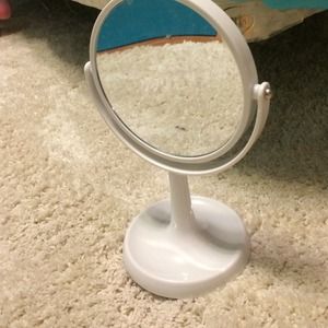 Makeup mirror