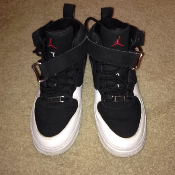 Size 5.5 💥 Classic 💥Jordan's