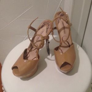 S A L E Sam & Libby Peep toe heels $ 25
