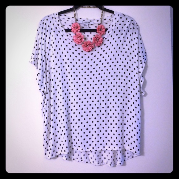 Forever 21 Tops - ‼️2hr SALE‼️Polka dot top