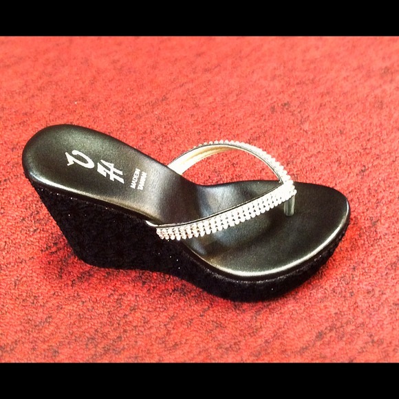 Black Wedge Sandal - Picture 2 of 3