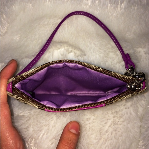 🔸SOLD- On Vinted 🔸Authentic Coach Wristlet!💜 - Picture 3 of 4