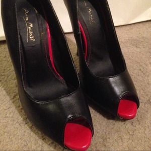 🔥Black 6 inch heels