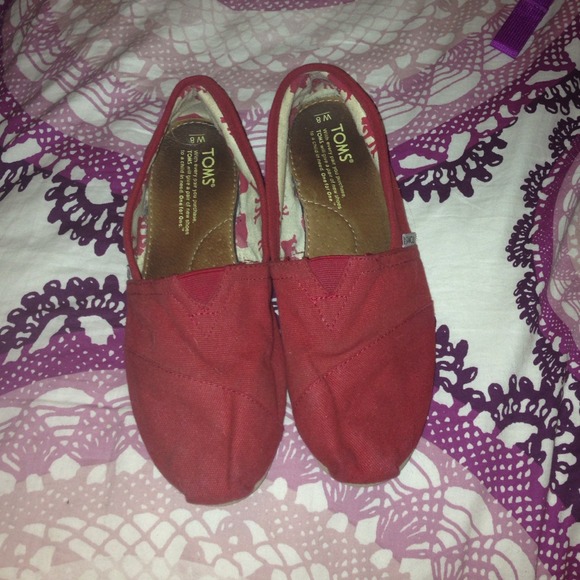Red toms