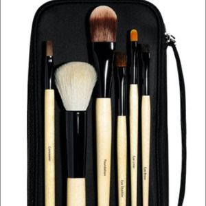 Bobbi Brown Basic Brush Set