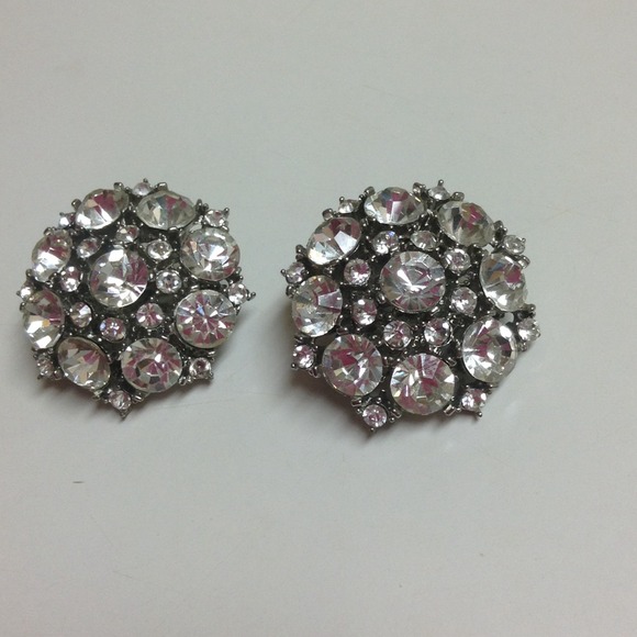 Clip on cz earrings, very sparkly