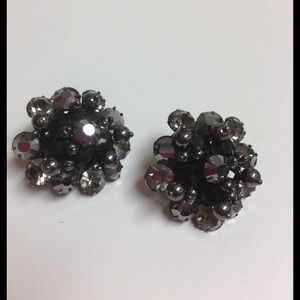 Black earrings abou 2inch wide