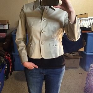 TAHARI 12P Snap Button Tan Short Blazer. Perfect!