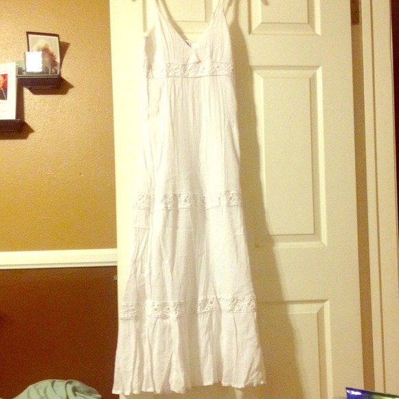 White dress 👗