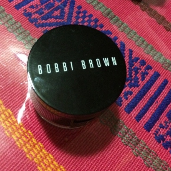 Bobbi brown concealer & loose powder