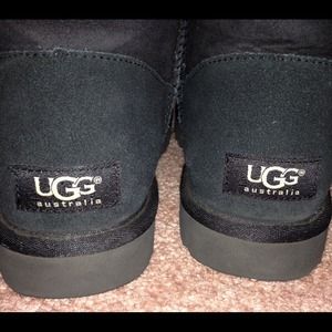 **SOLD**UGG Australia Mini Bailey Button Boots