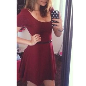 Maroon dress comes with black belt