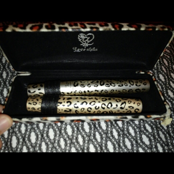 🚫SOLD🚫 Love Alpha 3D Fiber Mascara
