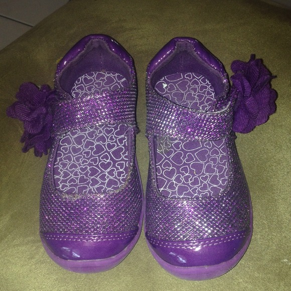 Girl shoes size 7