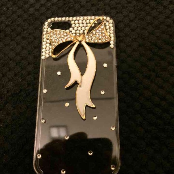 White ribbon iPhone 5 and 5s phone case