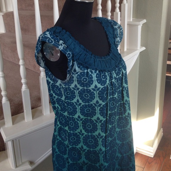 Max Studio Dress - Picture 2 of 4