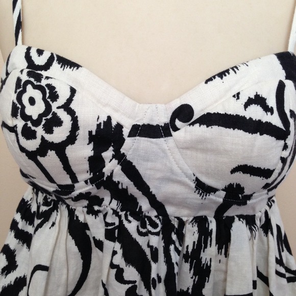Cream & black scroll bustier top - Picture 2 of 3