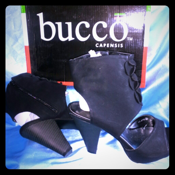 Stylish Bucco Peep Toe Ruffle Boots
